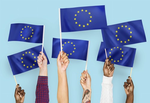 Chorągiewka papierowa Unii Europejskiej 21x15 cm 100 sztuk 
