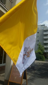 Flaga Watyknu 110x70 dzianina flagowa